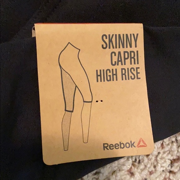 Reebok High Rise Capri - Picture 4 of 8